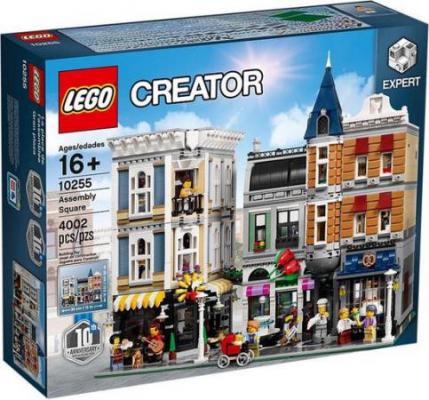 LEGO Bouwstenen 3000-4000 Creator Expert Assembly Square - 10255N (10255N) — 3.966 stukjes, huren vanaf €11,75/week