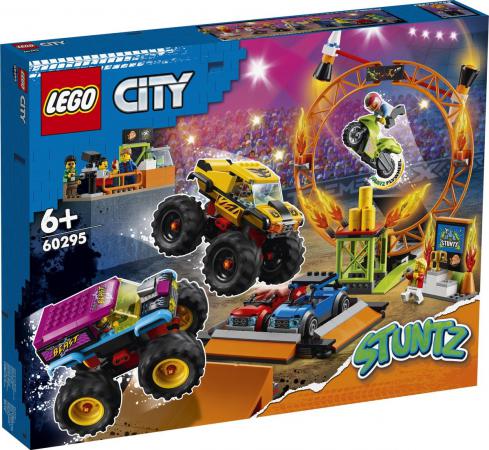 LEGO City Stuntz Stuntshow Arena (60295) — 638 stukjes, huren vanaf €5,75/week