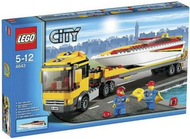 LEGO City Power Boat Transporter (4643) — 246 stukjes, huren vanaf €1,25/week