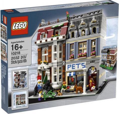 LEGO Bouwstenen 2000-3000 Creator Expert Dierenwinkel - 10218E (10218E) — 2.016 stukjes, huren vanaf €9,75/week