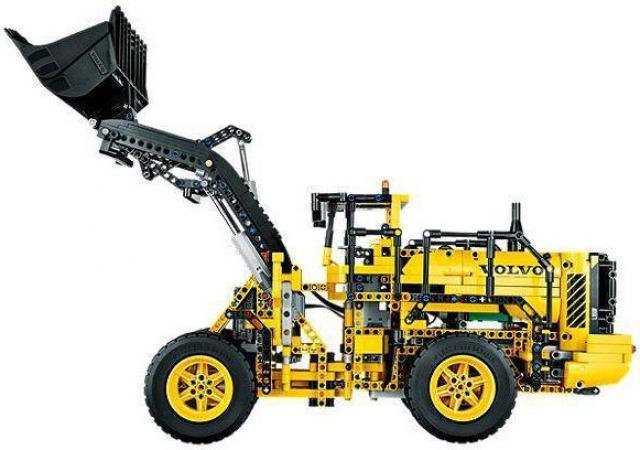 LEGO Technic Op Afstand Bedienbare Volvo L350F Wiellader - 42030C (42030) — 1.636 stukjes, huren vanaf €10,75/week